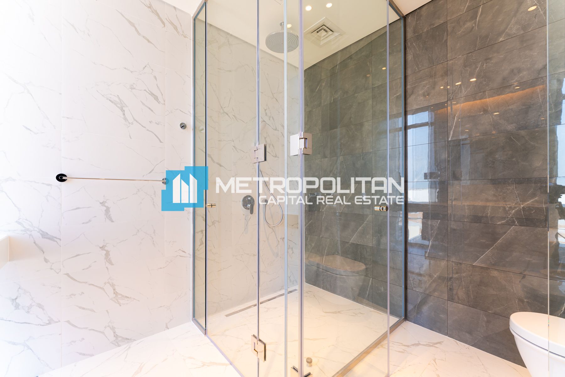 Brand New |Vacant 4BR |Single Row |Executive Type