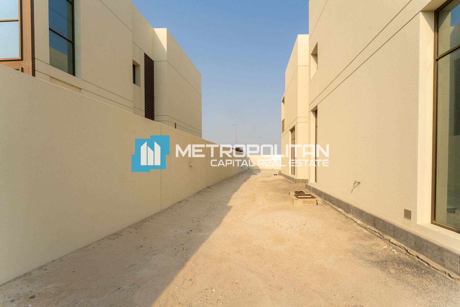 Brand New |Vacant 4BR |Single Row |Executive Type