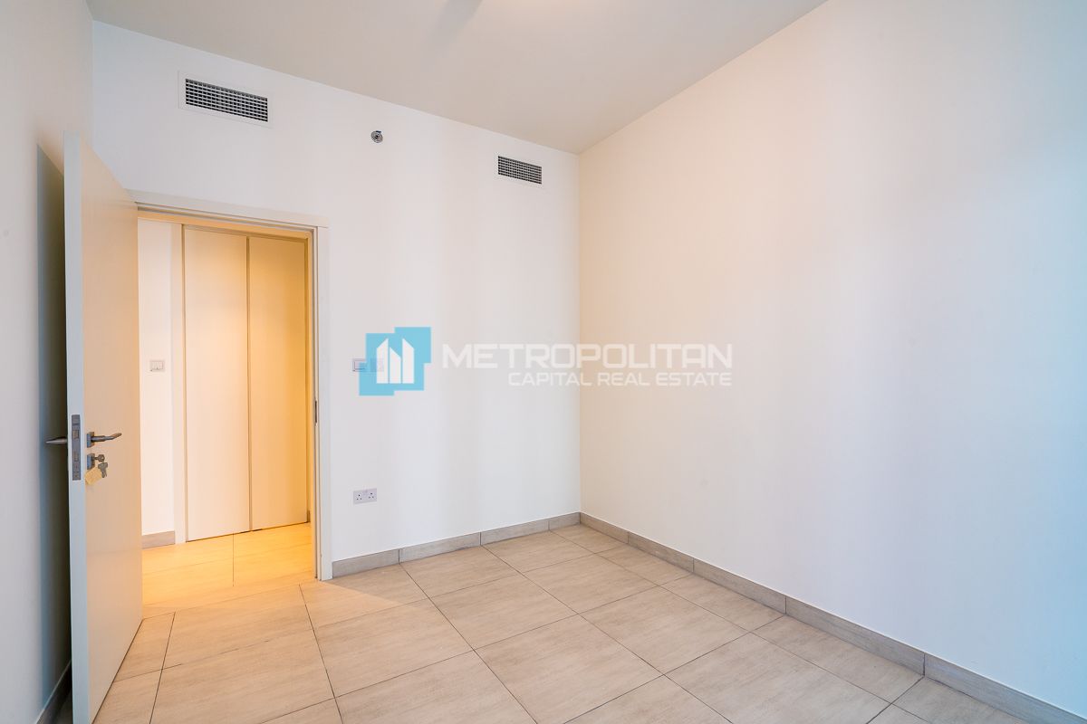 Vacant Unit | Partial Canal View | High Floor