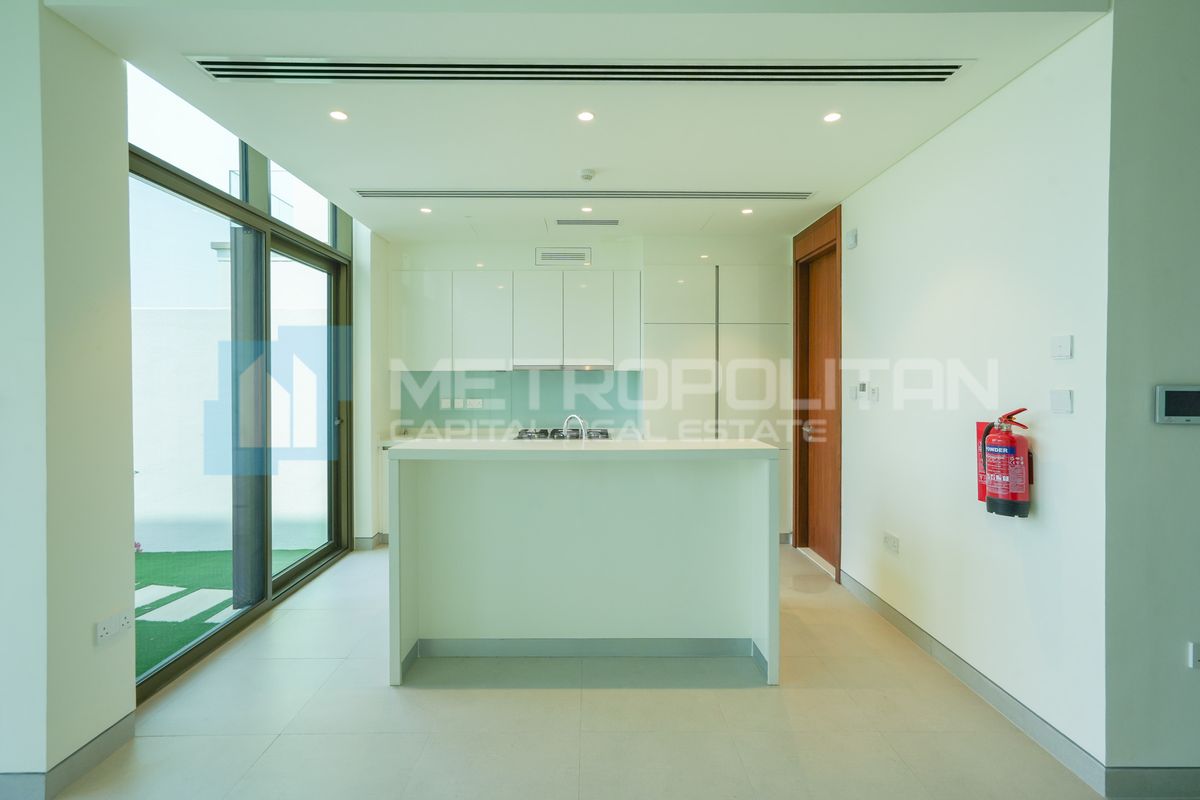 3BR w/ Maids | Corner Unit | Ready To Move In