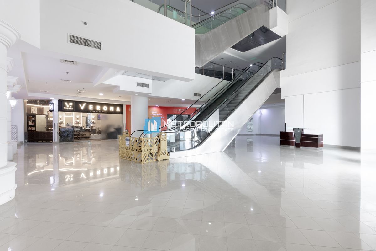 Fitted Retail Shop | Ready To Move I With Parking