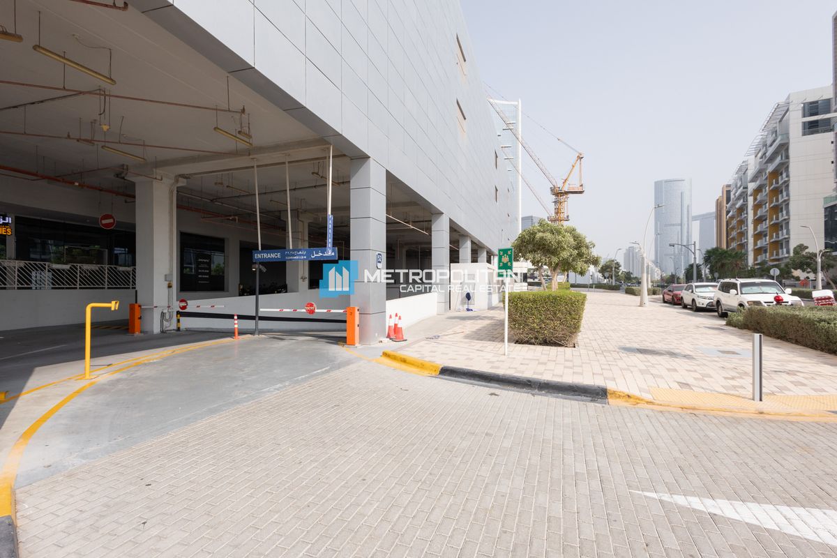Fitted Retail Shop | Ready To Move I With Parking