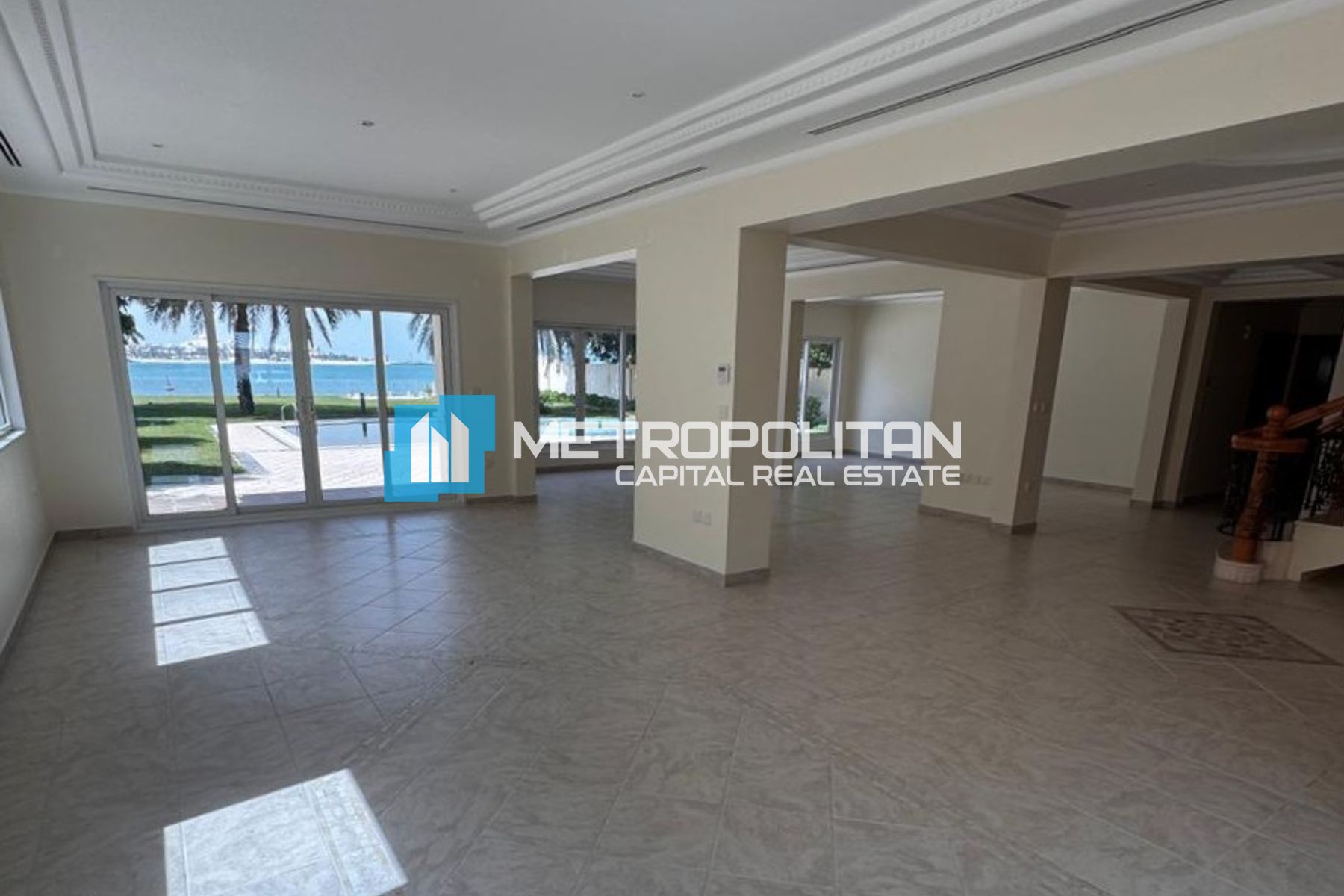 Private Pool | Waterfront Living | Prime Location