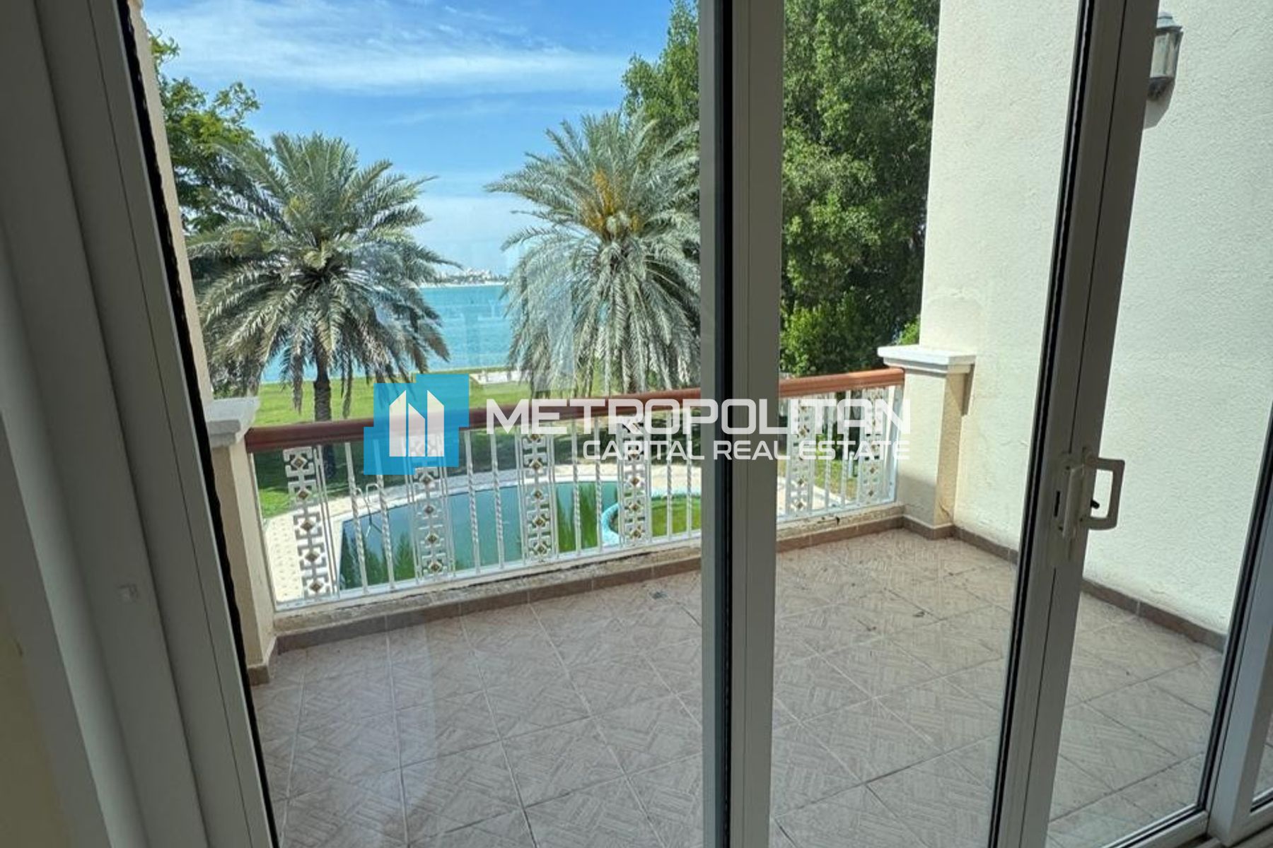 Private Pool | Waterfront Living | Prime Location