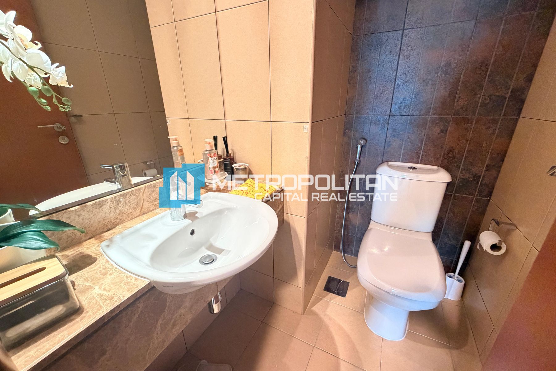 Fully Furnished | Upgraded 1 BHK | Mangrove View