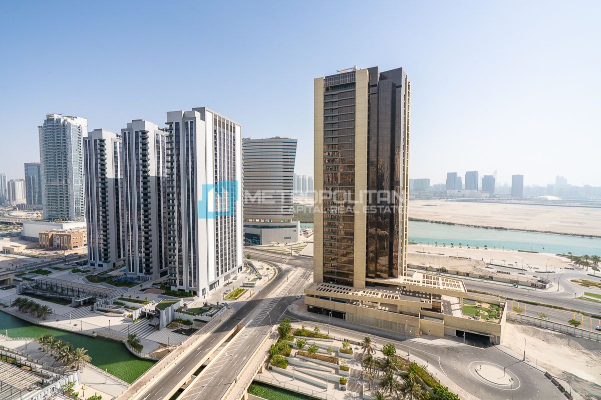 1 BR with Balcony | High Floor | Full Canal View