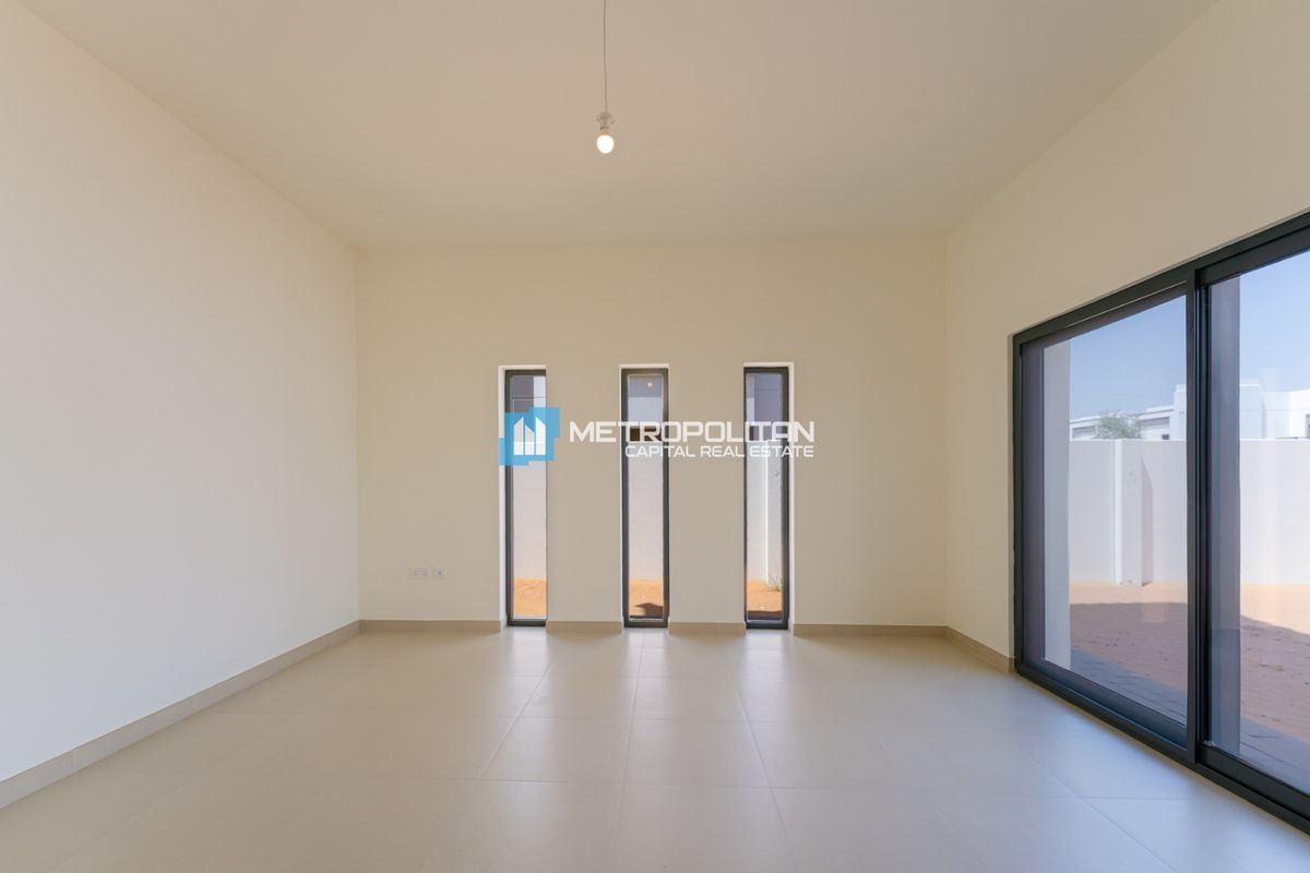 Stand Alone Villa| Ready to Move | Great Community