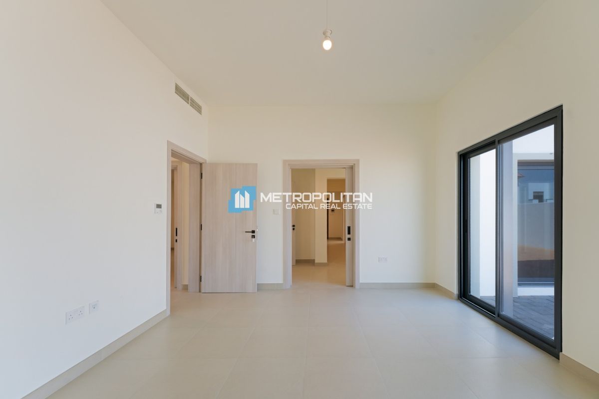 Stand Alone Villa| Ready to Move | Great Community