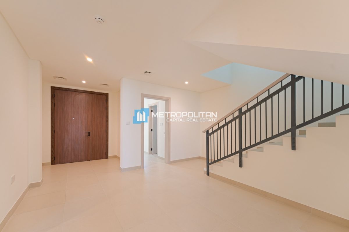 Stand Alone Villa| Ready to Move | Great Community