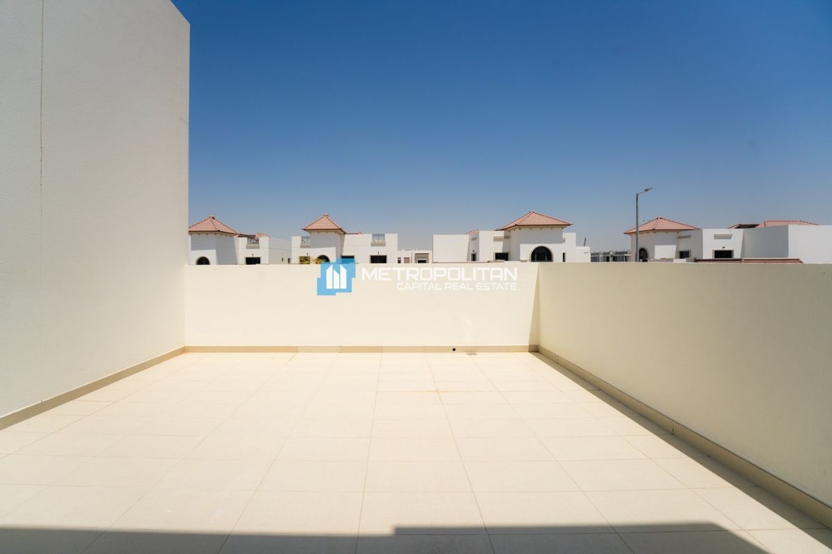 Stand Alone Villa| Ready to Move | Great Community