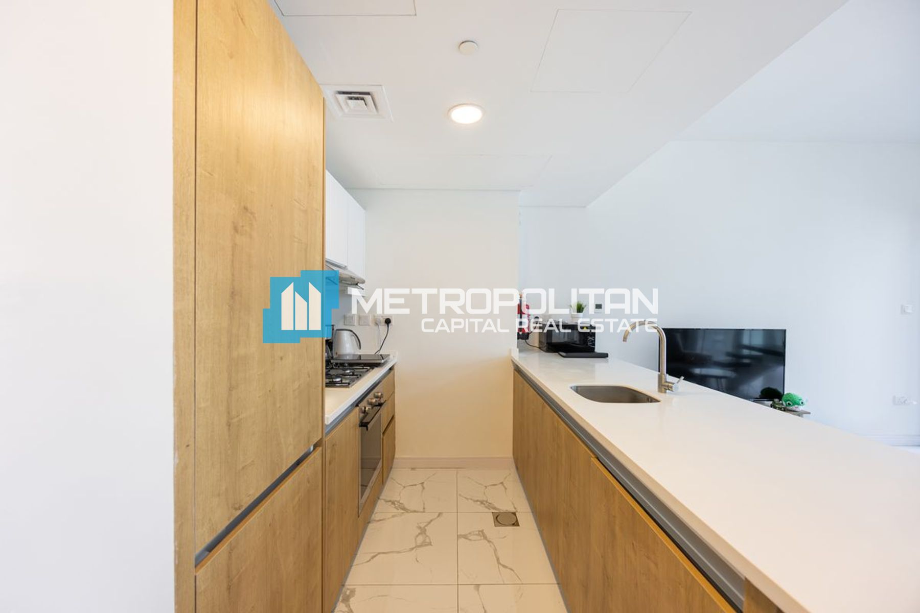 Fully Furnished | 1BR w/ Balcony | Canal View