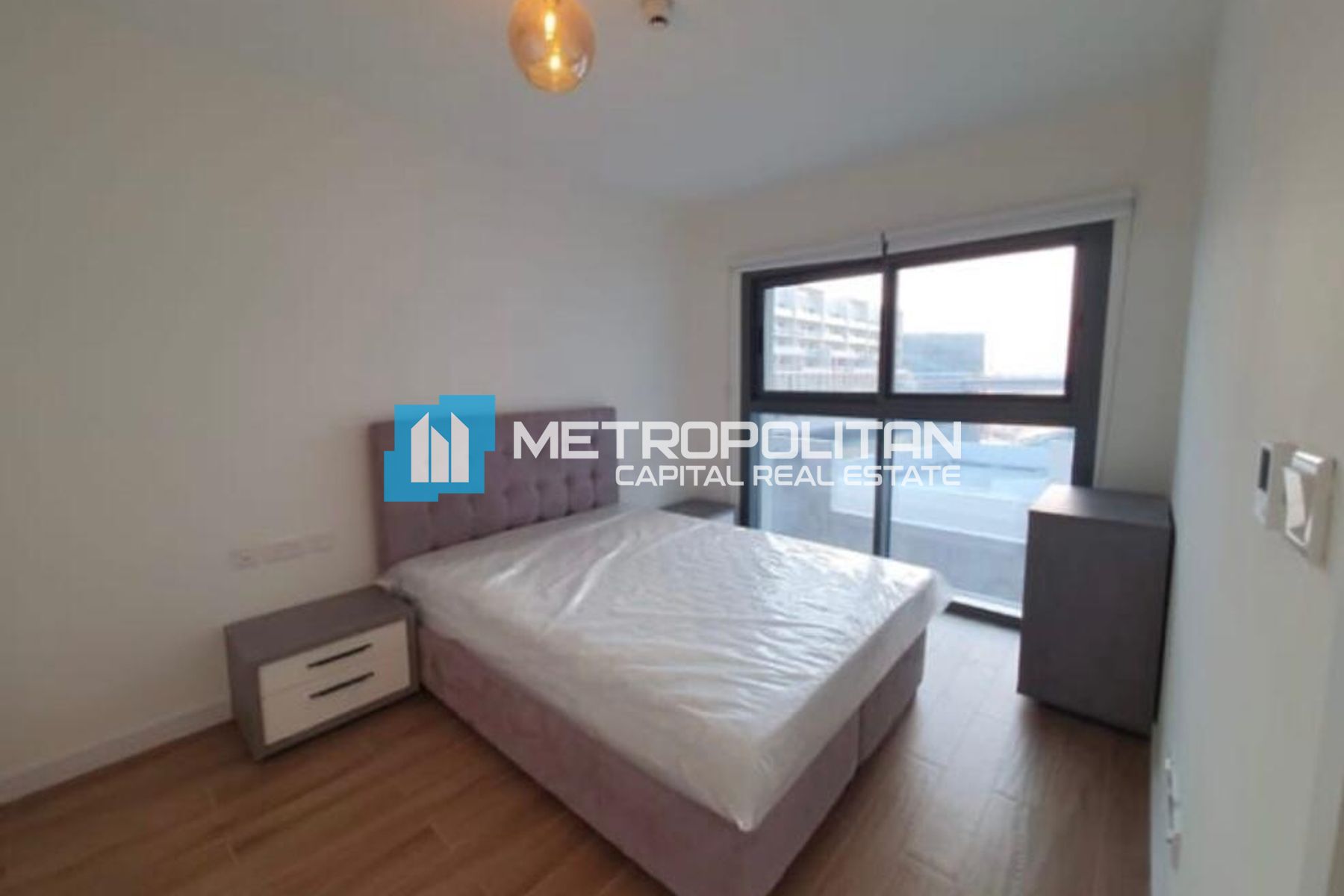 Fully Furnished | 1BR w/ Balcony | Canal View