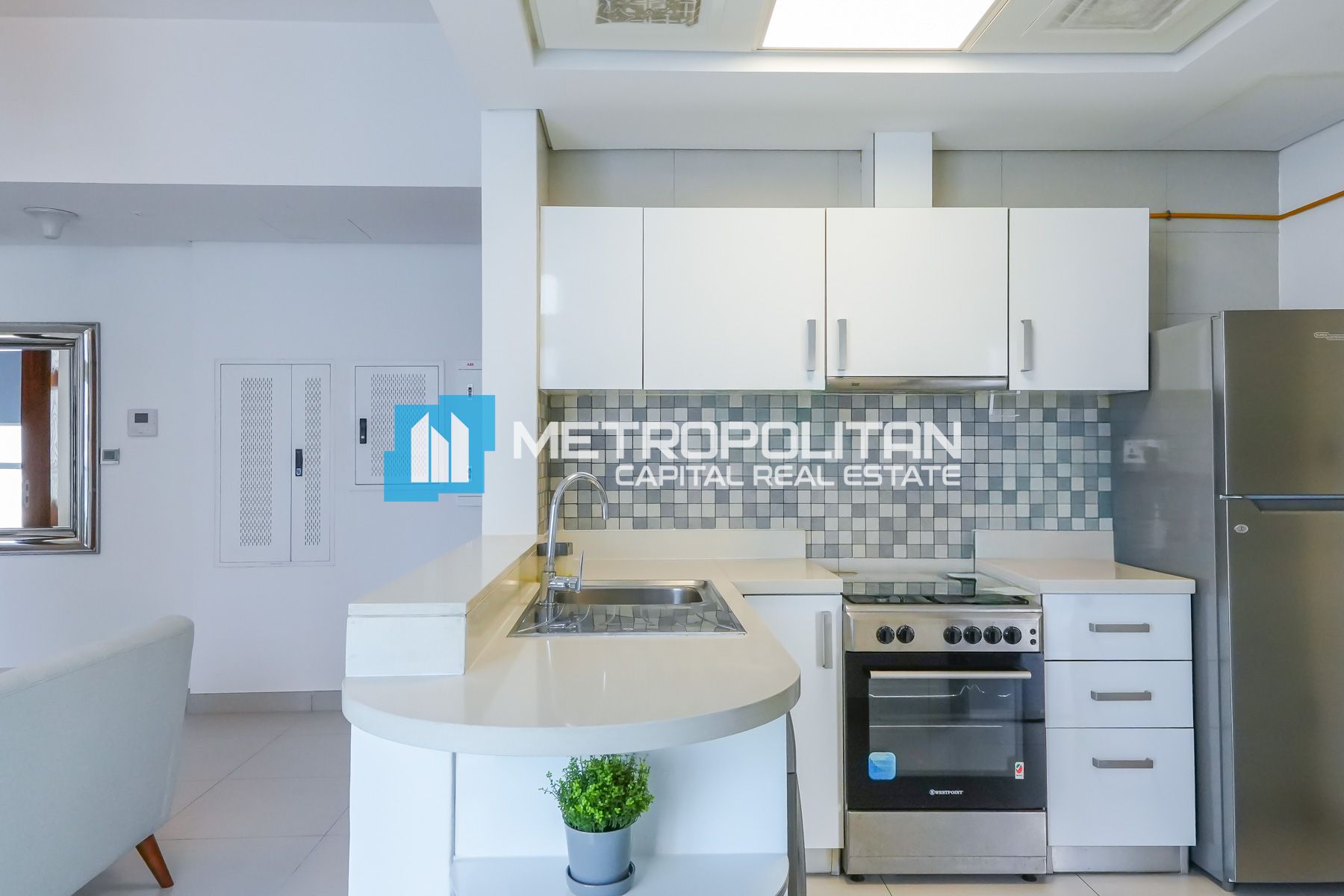Fully Furnished 1BHK | Balcony + Storage