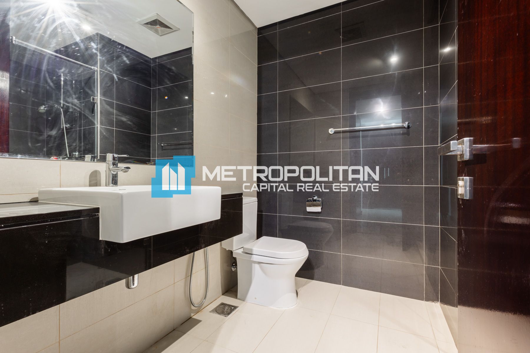 4BR Apartment for Rent in Al Durrah Tower, Al Reem Island - MCR-8109
