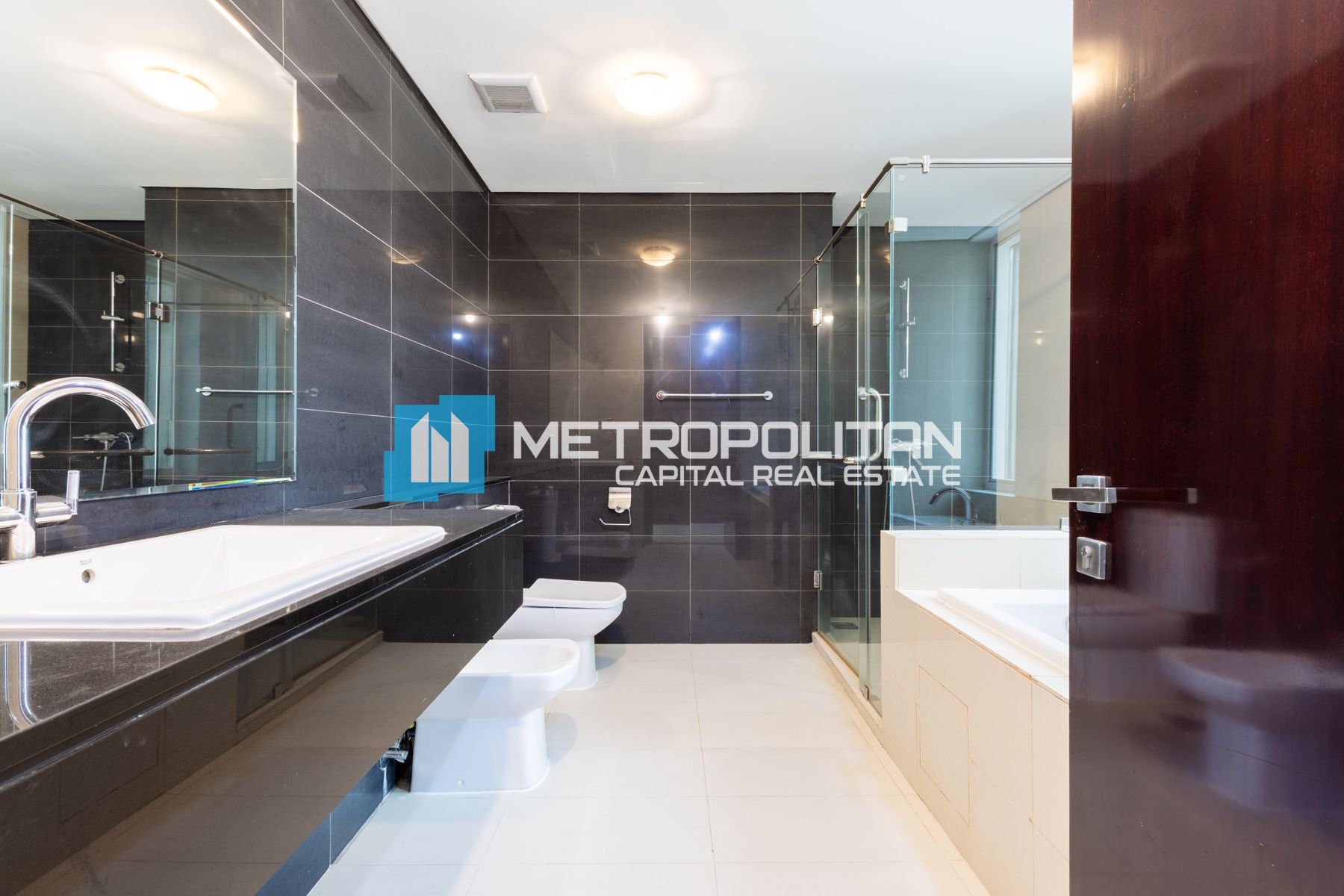 2+2 BHK | High Floor Vacant | 3 Cheques| Spacious
