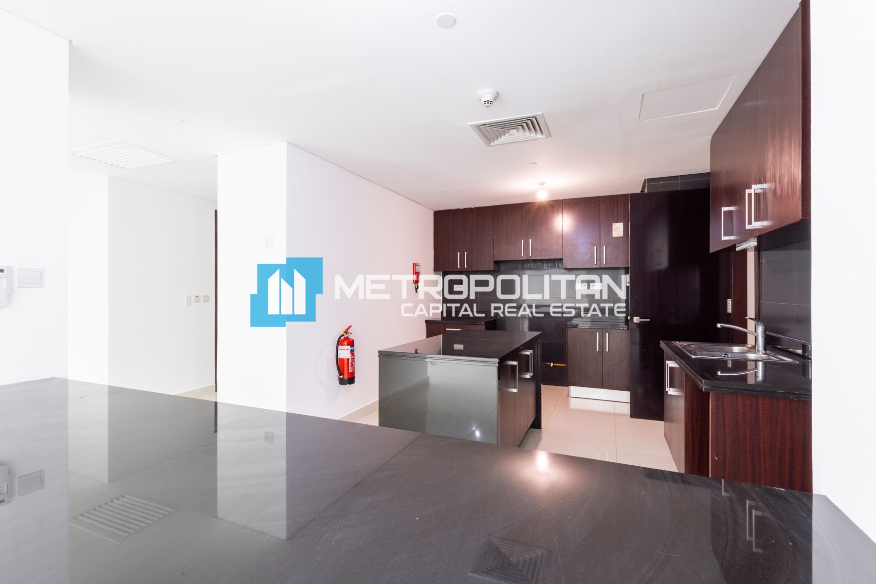 2+2 BHK | High Floor Vacant | 3 Cheques| Spacious