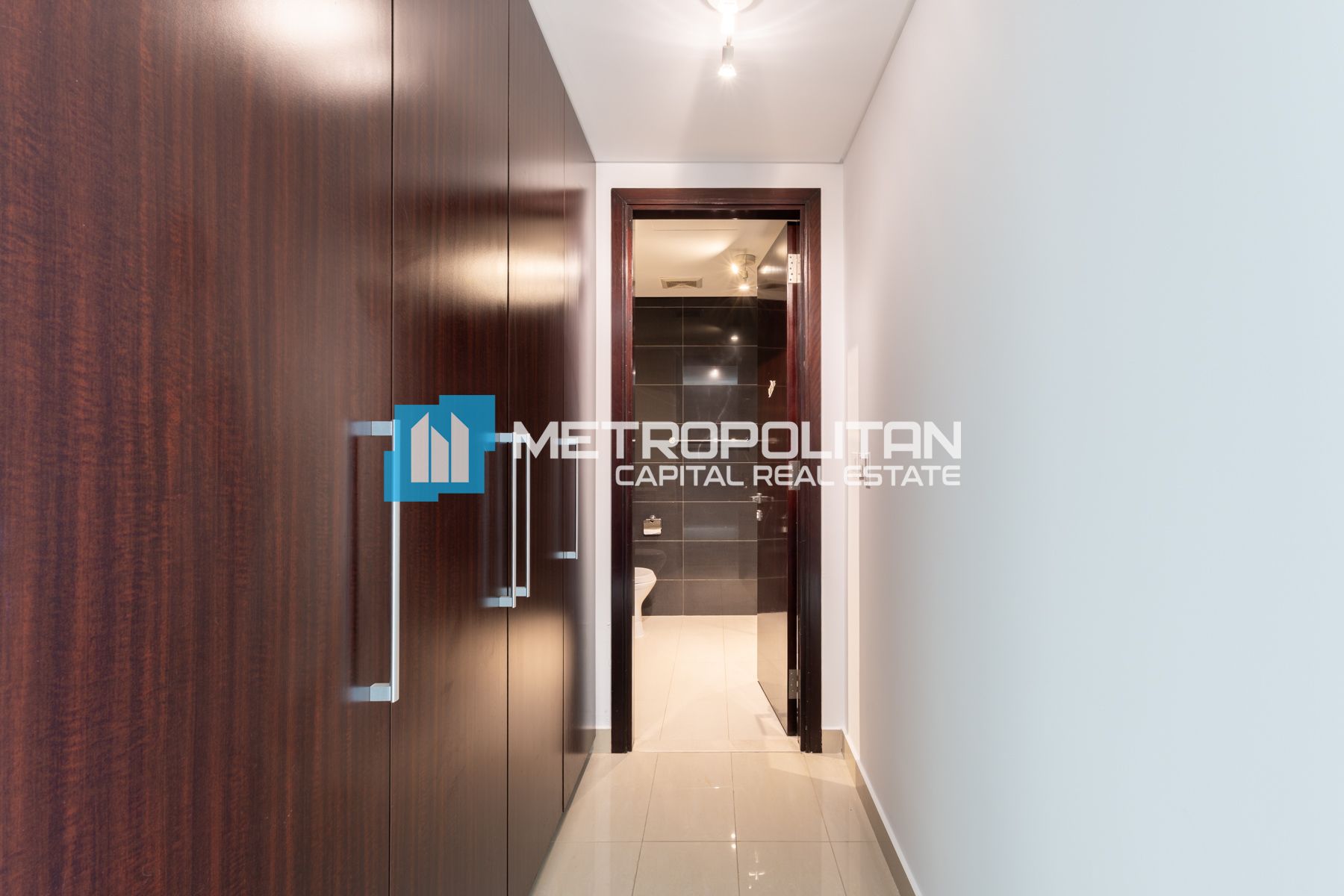 2+2 BHK | High Floor Vacant | 3 Cheques| Spacious