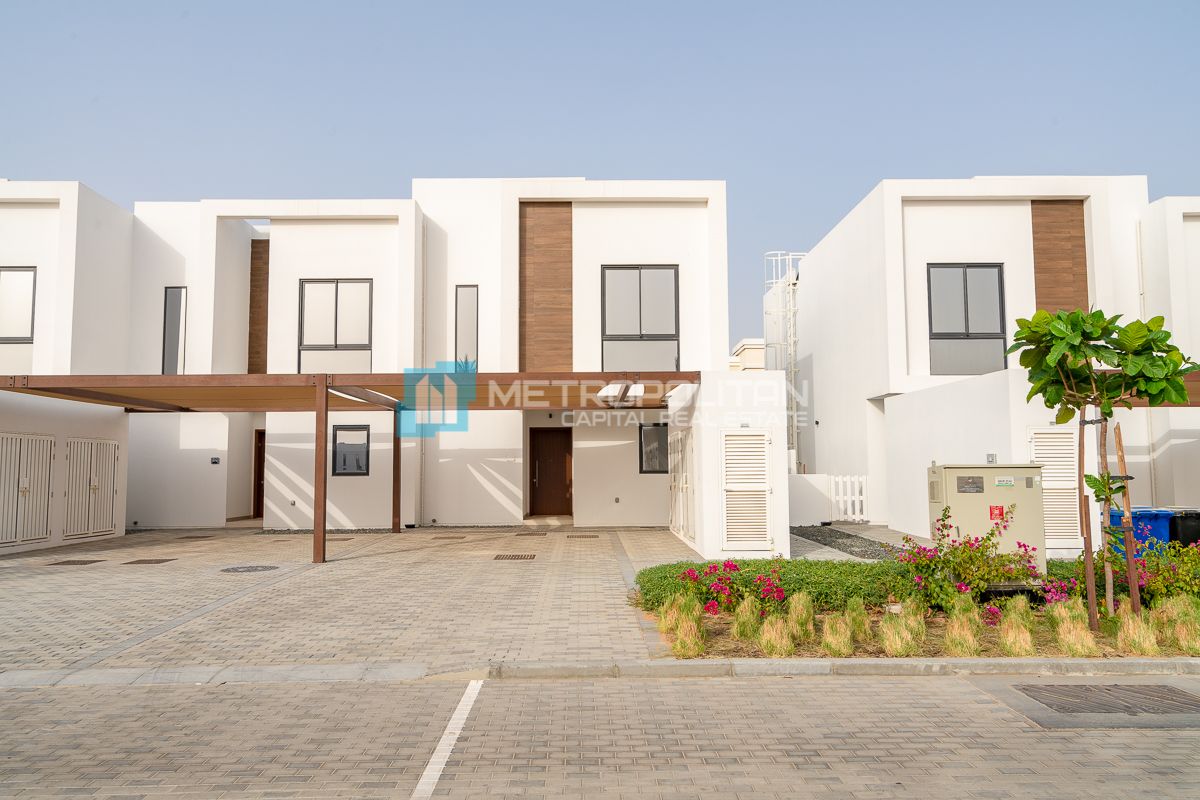 3BR Townhouse for Rent in Al Ghadeer 2, Al Ghadeer - MCR-8124