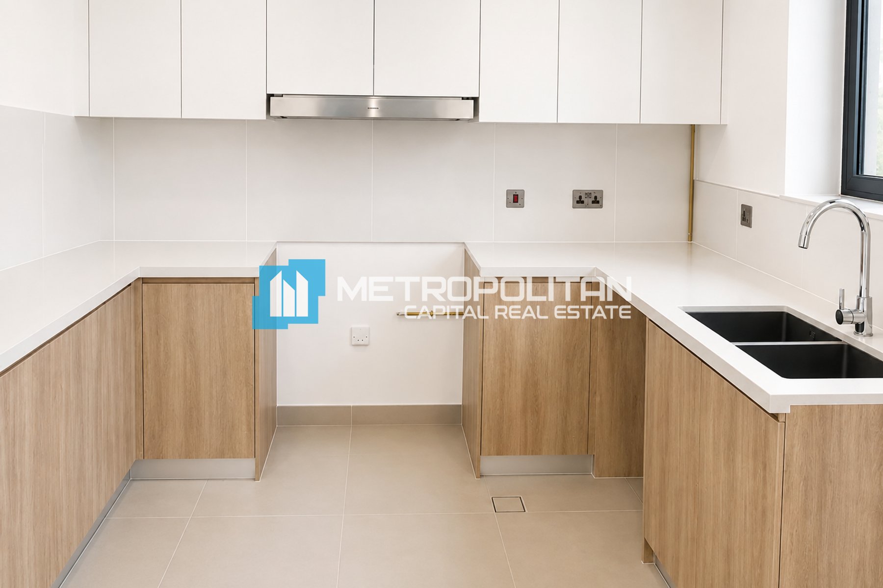 Corner 4BR | Near Amenities | Spacious Garden