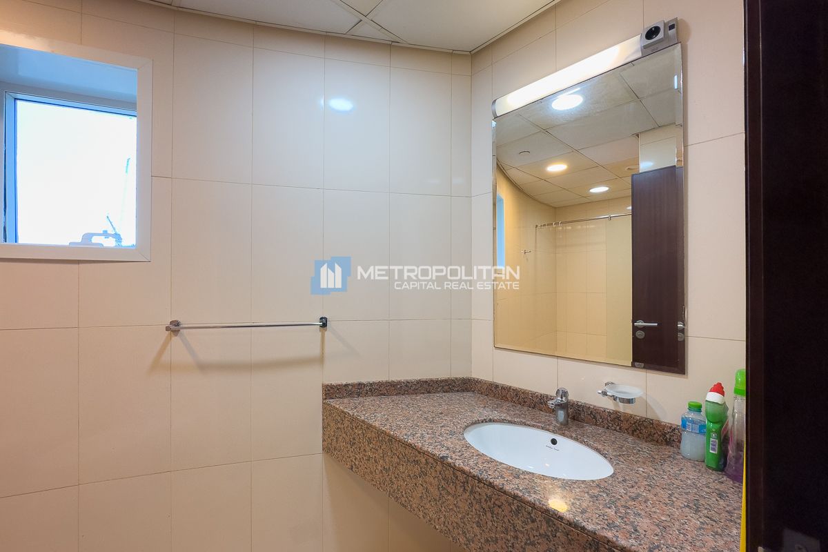 Canal and  City View | High Floor | Modern Studio