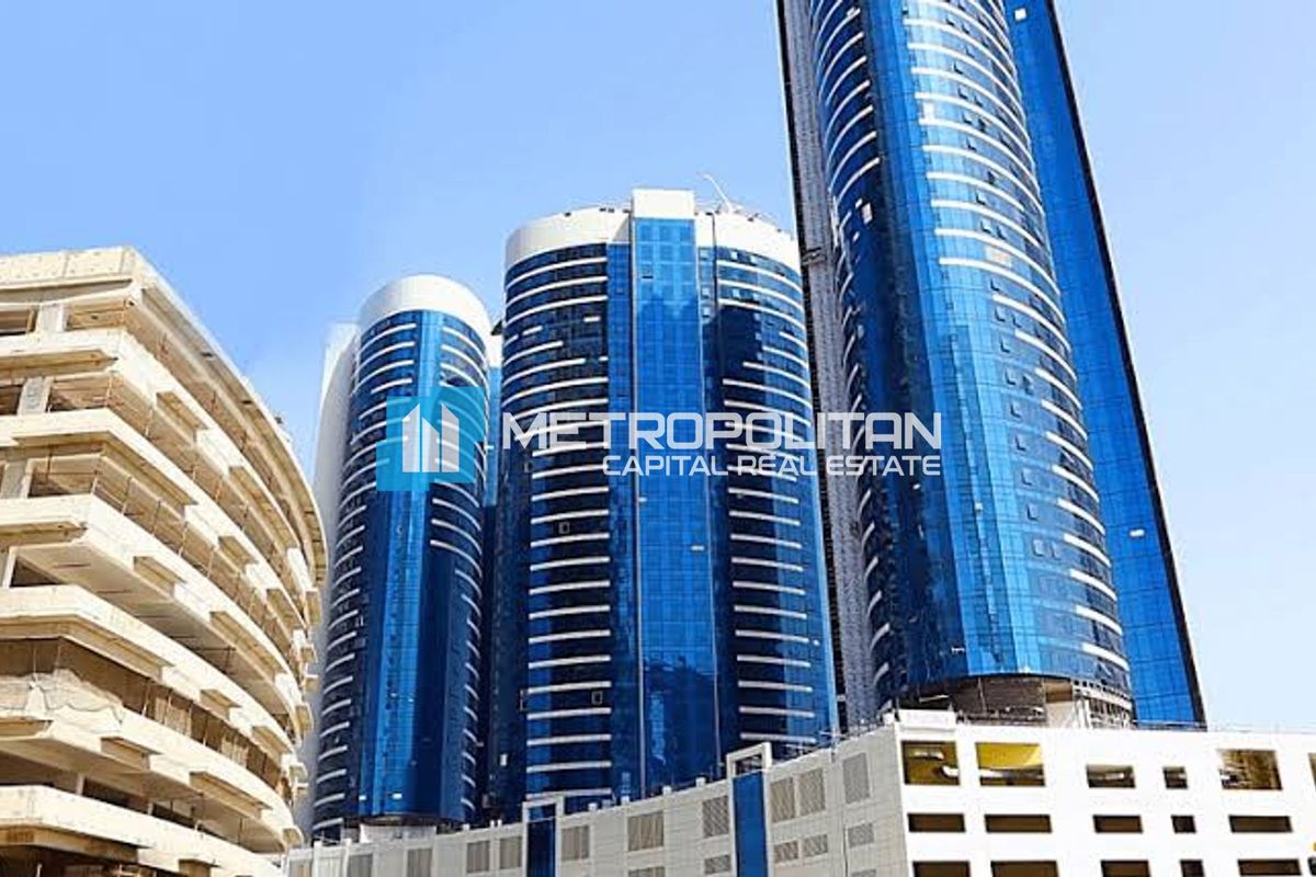 Canal and  City View | High Floor | Modern Studio