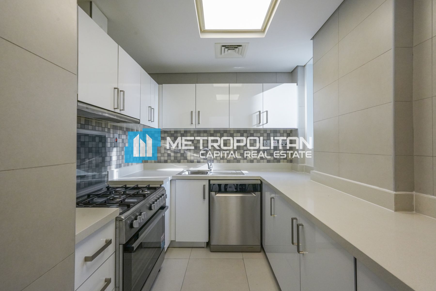 3 BR with Maids | High Floor | Prime Location