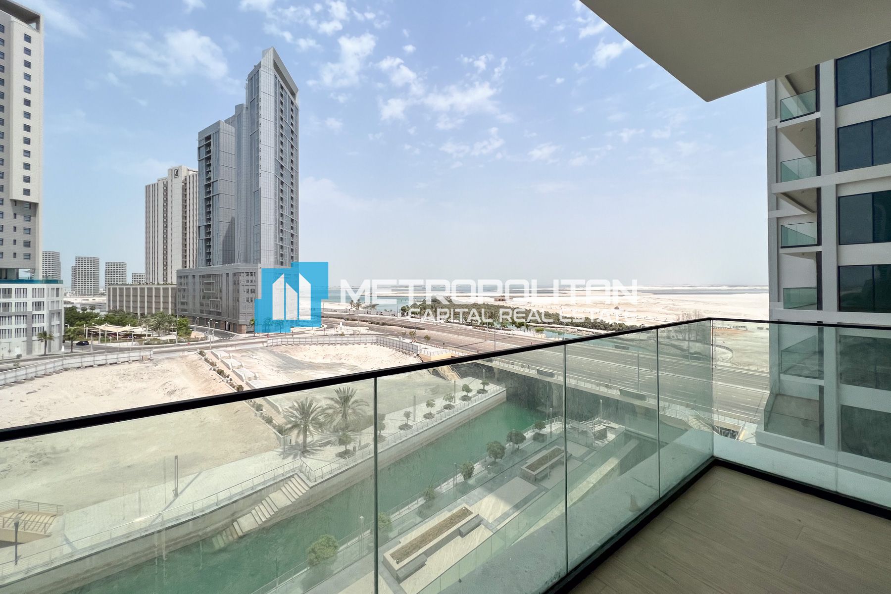 Luxury 2 BR | Corner Unit | Sea View | Vacant
