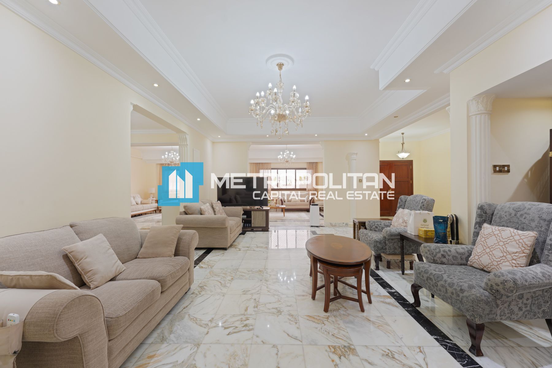 Prime Location | Commercial Villa | 5 BR w/ Maids