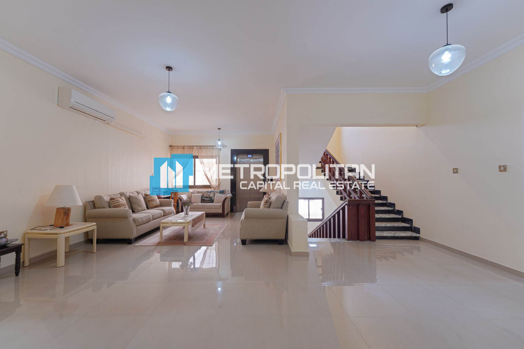 Prime Location | Commercial Villa | 5 BR w/ Maids