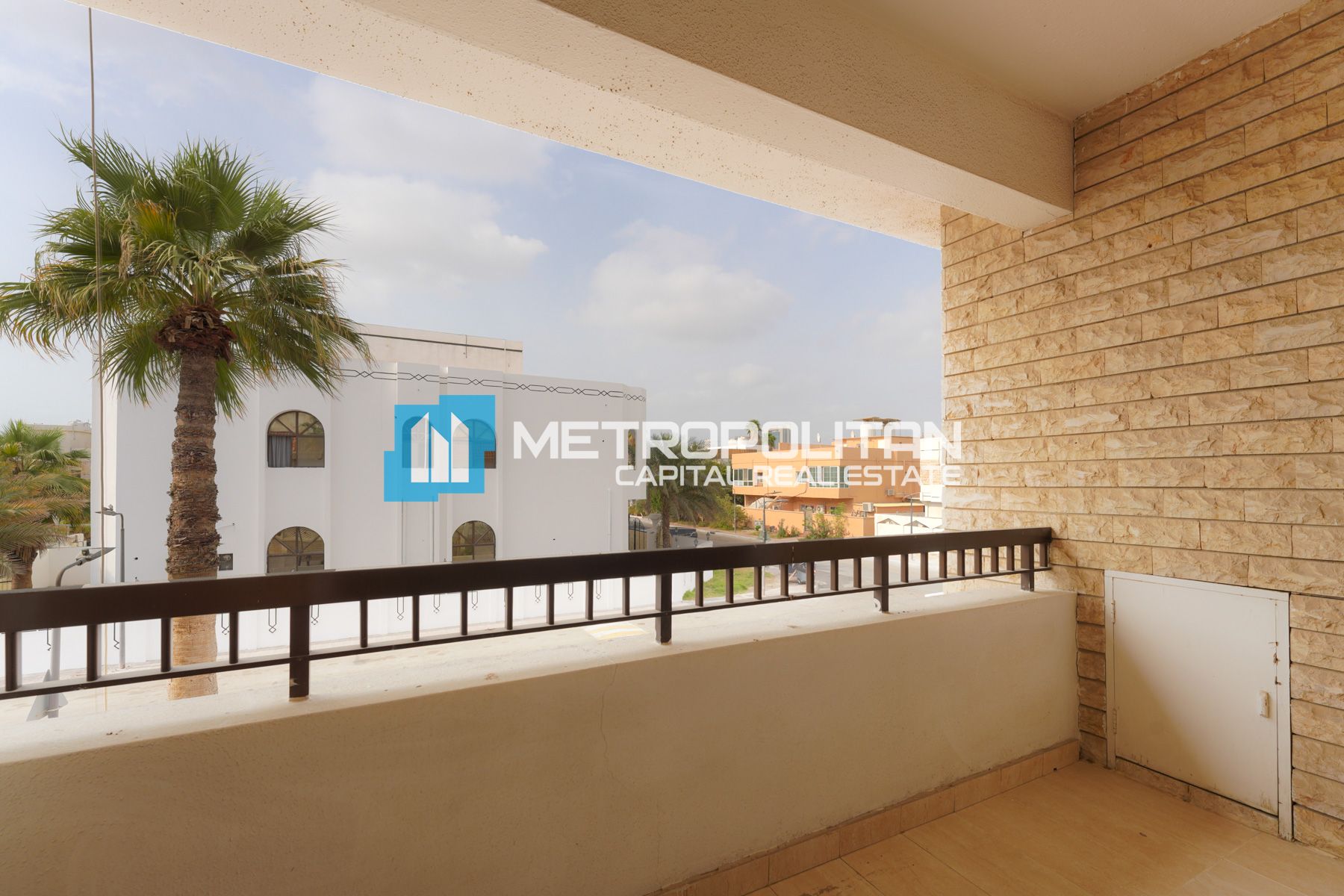 Prime Location | Commercial Villa | 5 BR w/ Maids