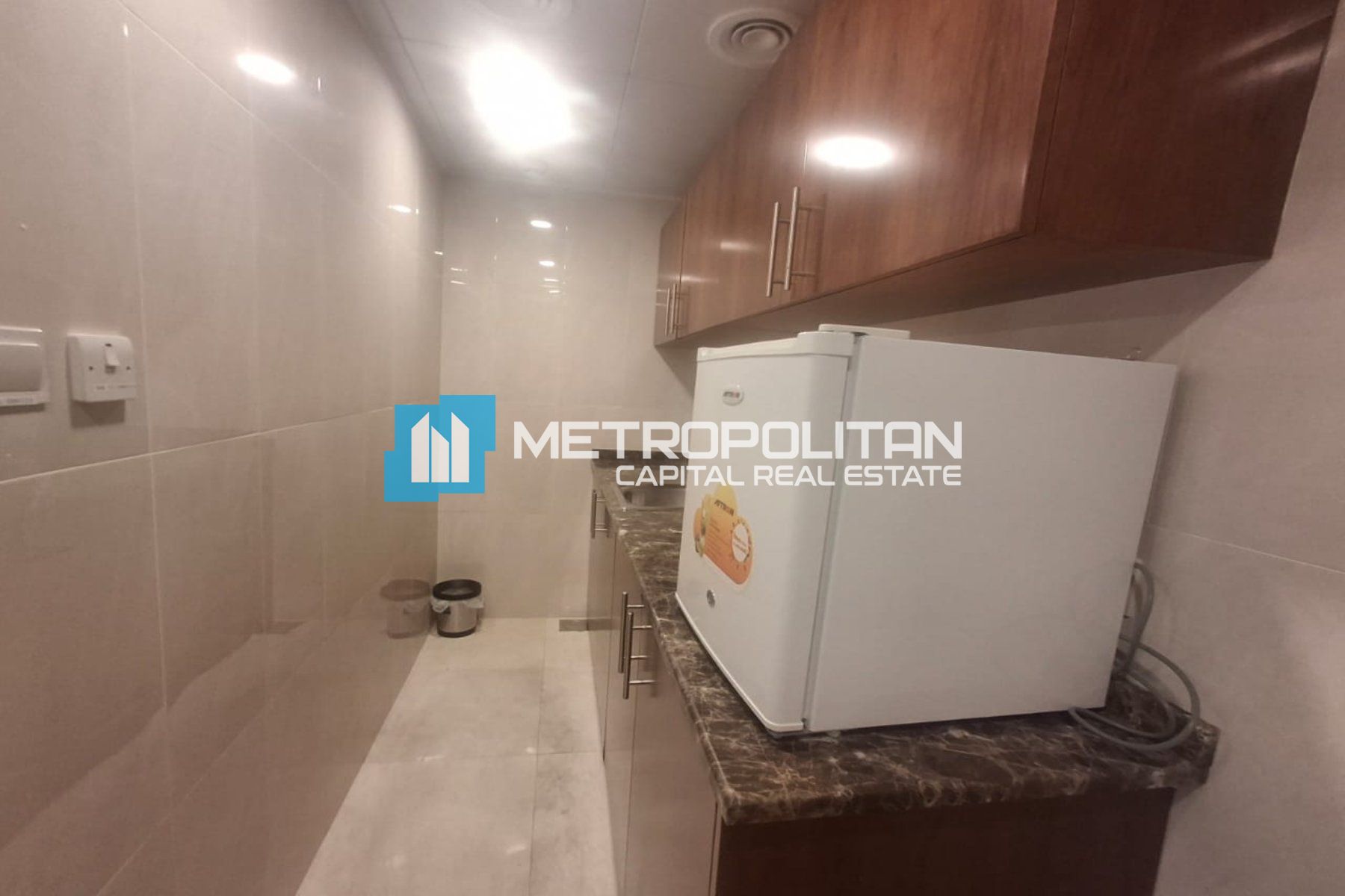 Studio Office for Rent in Sky Tower, Al Reem Island - MCR-8181