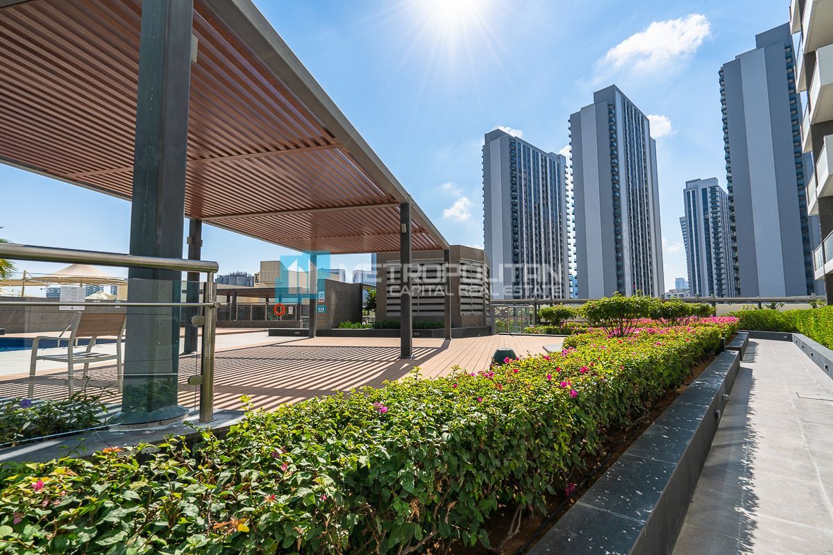 High Floor 1BR w/ Balcony | Sea View | Upcoming