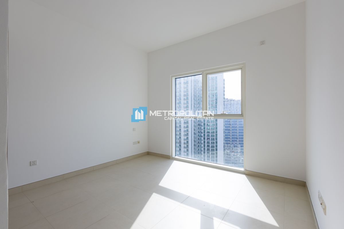 High Floor 1BR w/ Balcony | Sea View | Upcoming