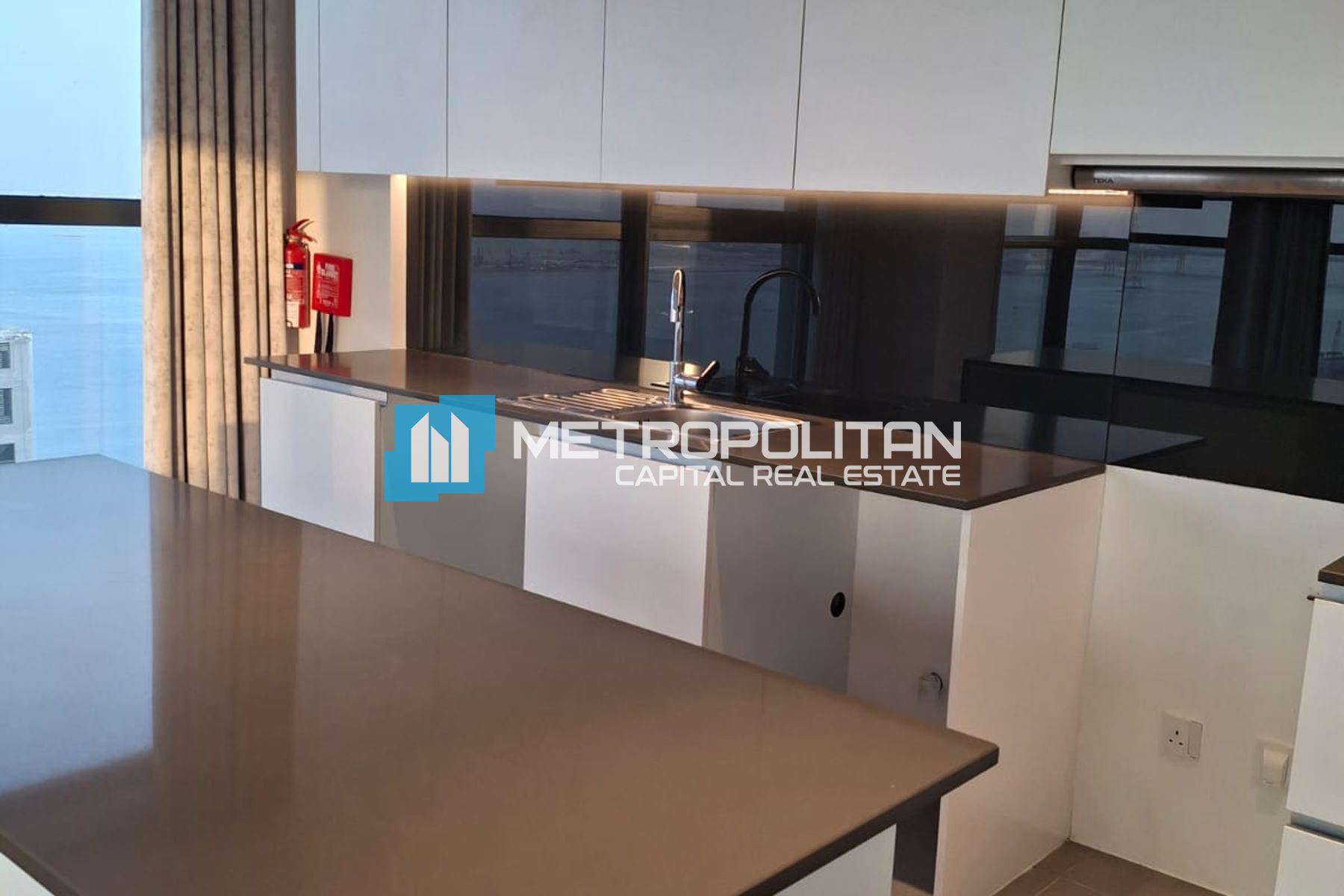 High Floor | Ready to Move 1BR | Beach Access