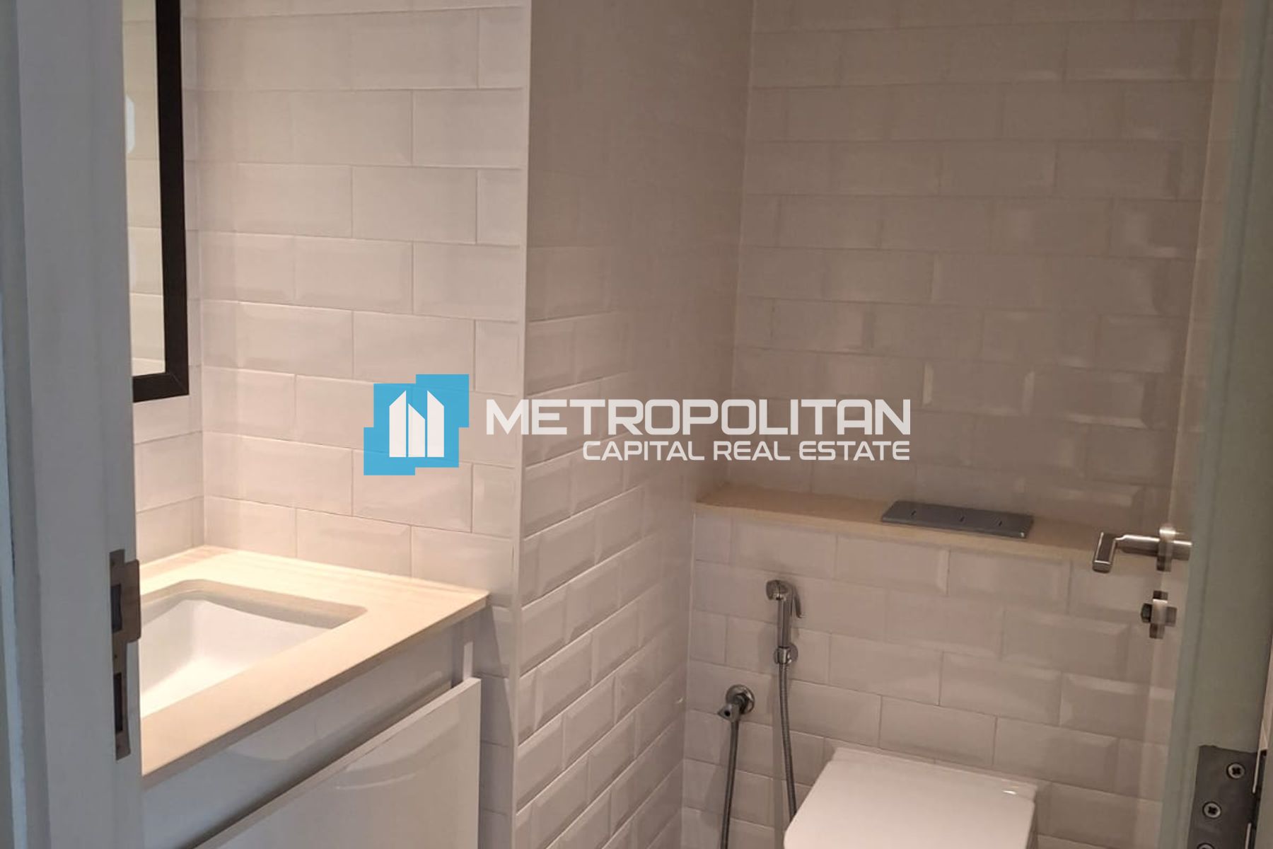 High Floor | Ready to Move 1BR | Beach Access