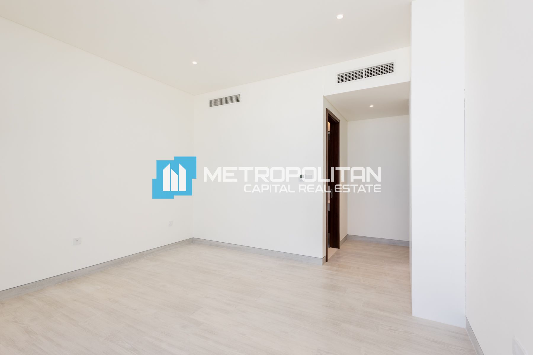 Single Row 4BR | Next to Corner | Ready to Move