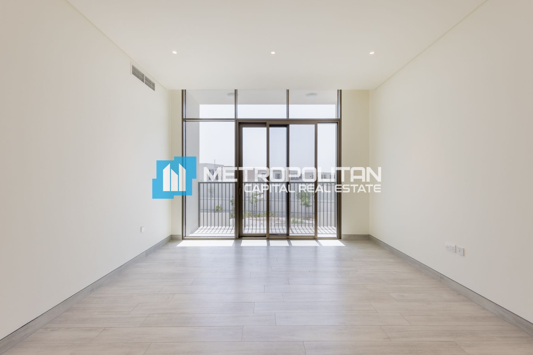 Single Row 4BR | Next to Corner | Ready to Move