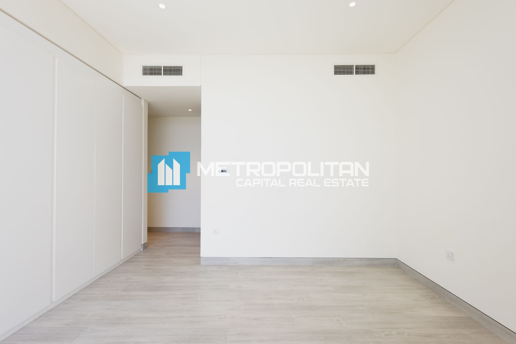 Single Row 4BR | Next to Corner | Ready to Move