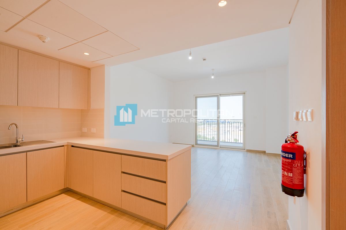 2BR Apartment for Rent in Waters Edge, Yas Island - MCR-8207