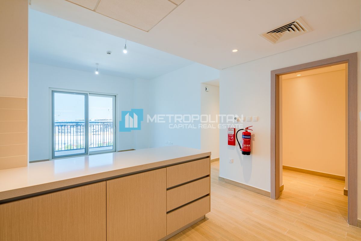 High Floor 2BR | Vacant | Prime Location