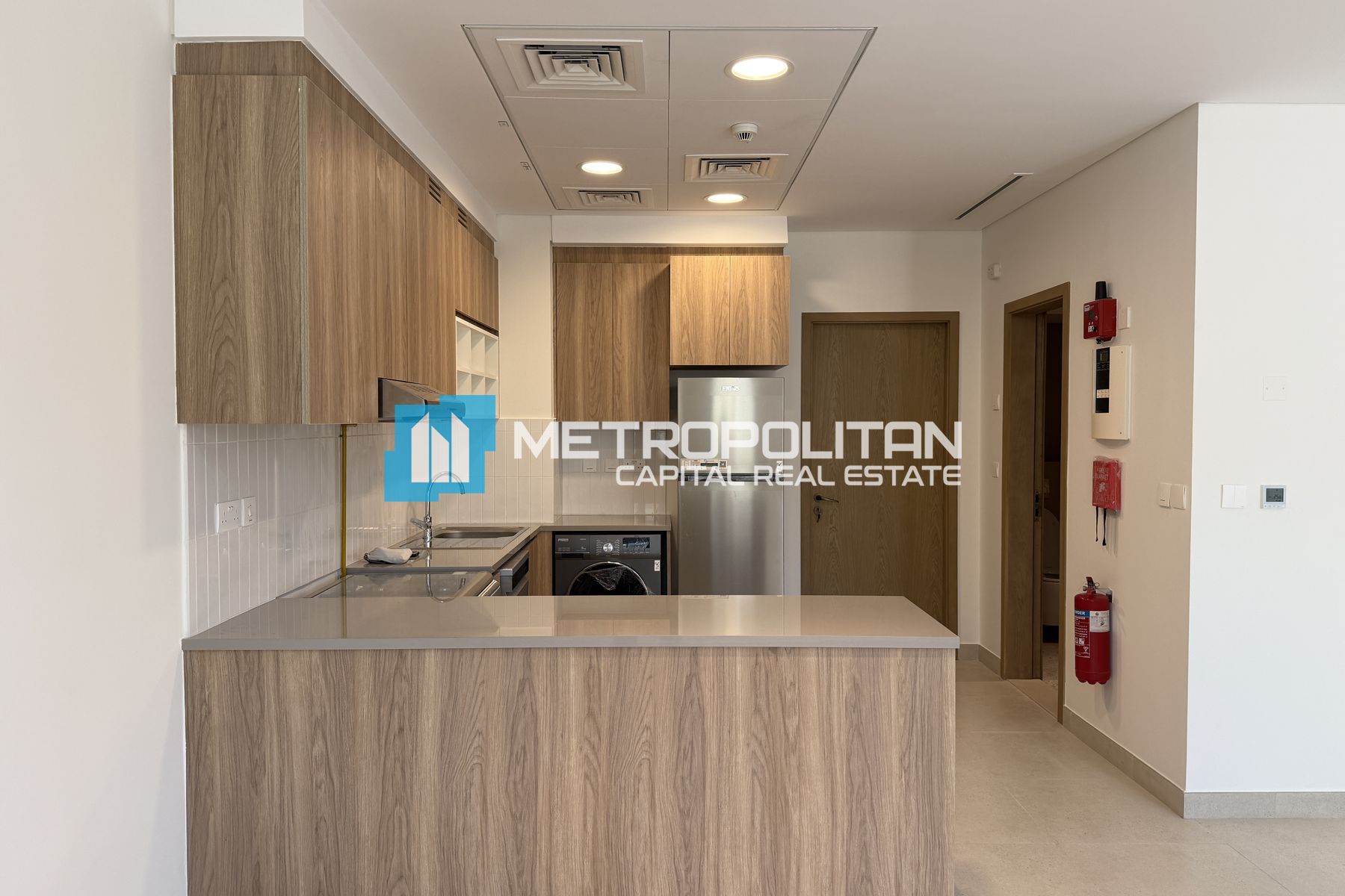 تاون هاوس للإيجار في Bloom Living، Khalifa City - MCR-8219
