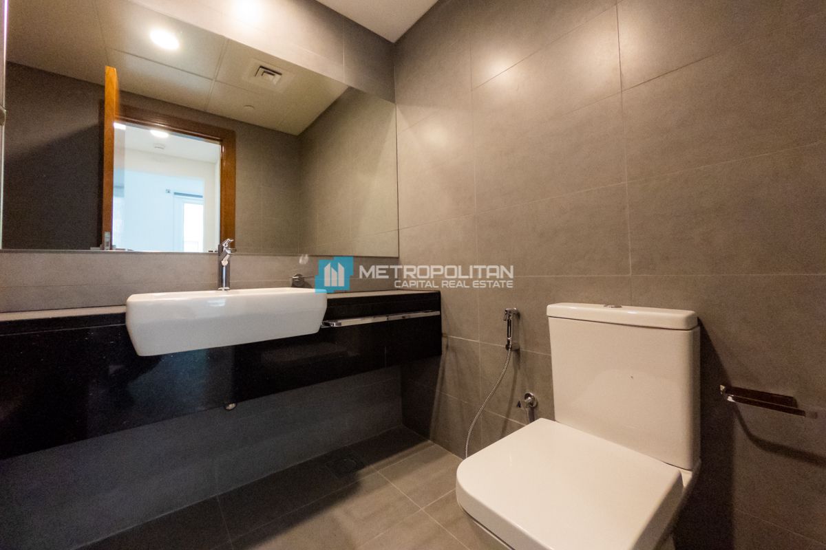 1 BR with balcony | Vacant | Partial Canal View