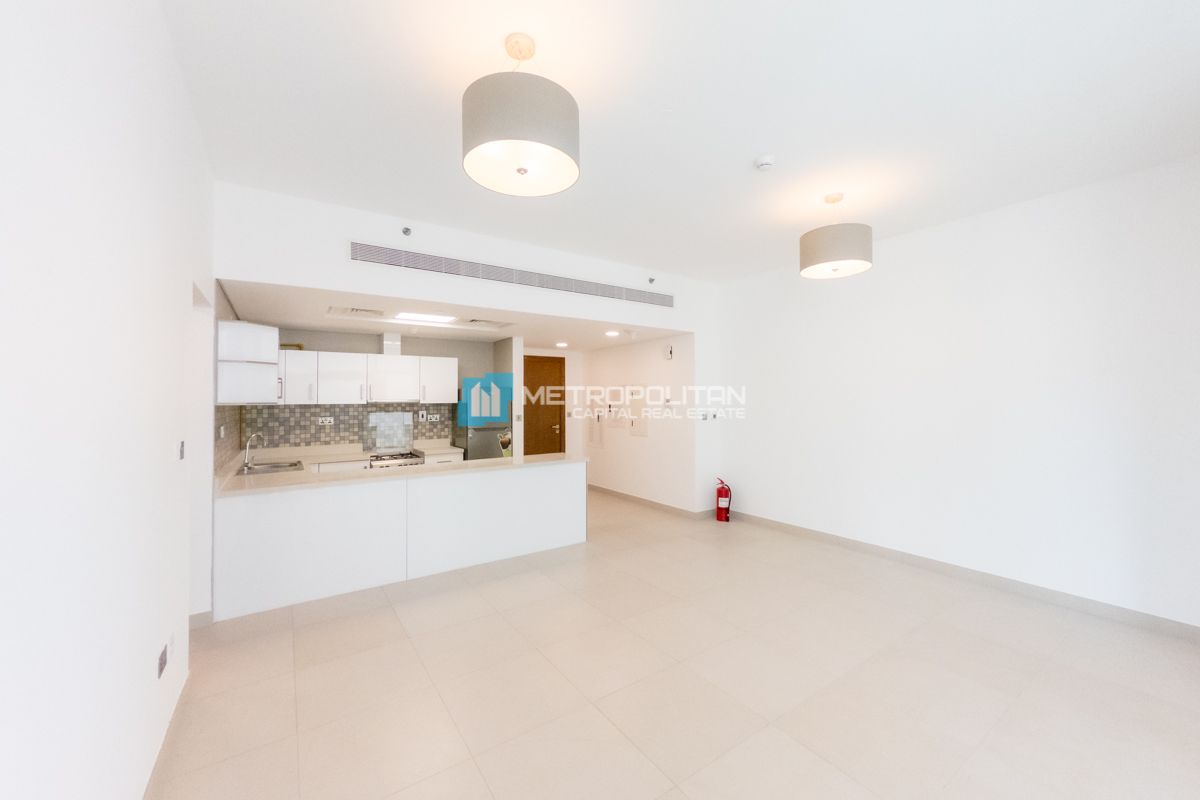 1 BR with balcony | Vacant | Partial Canal View