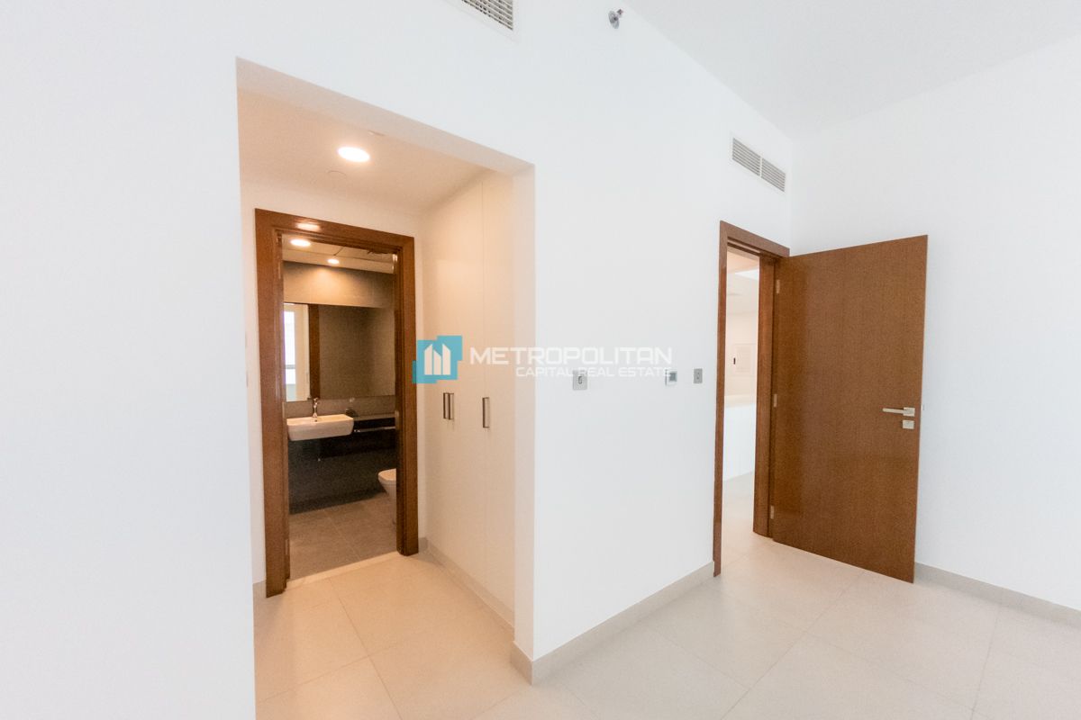 1 BR with balcony | Vacant | Partial Canal View