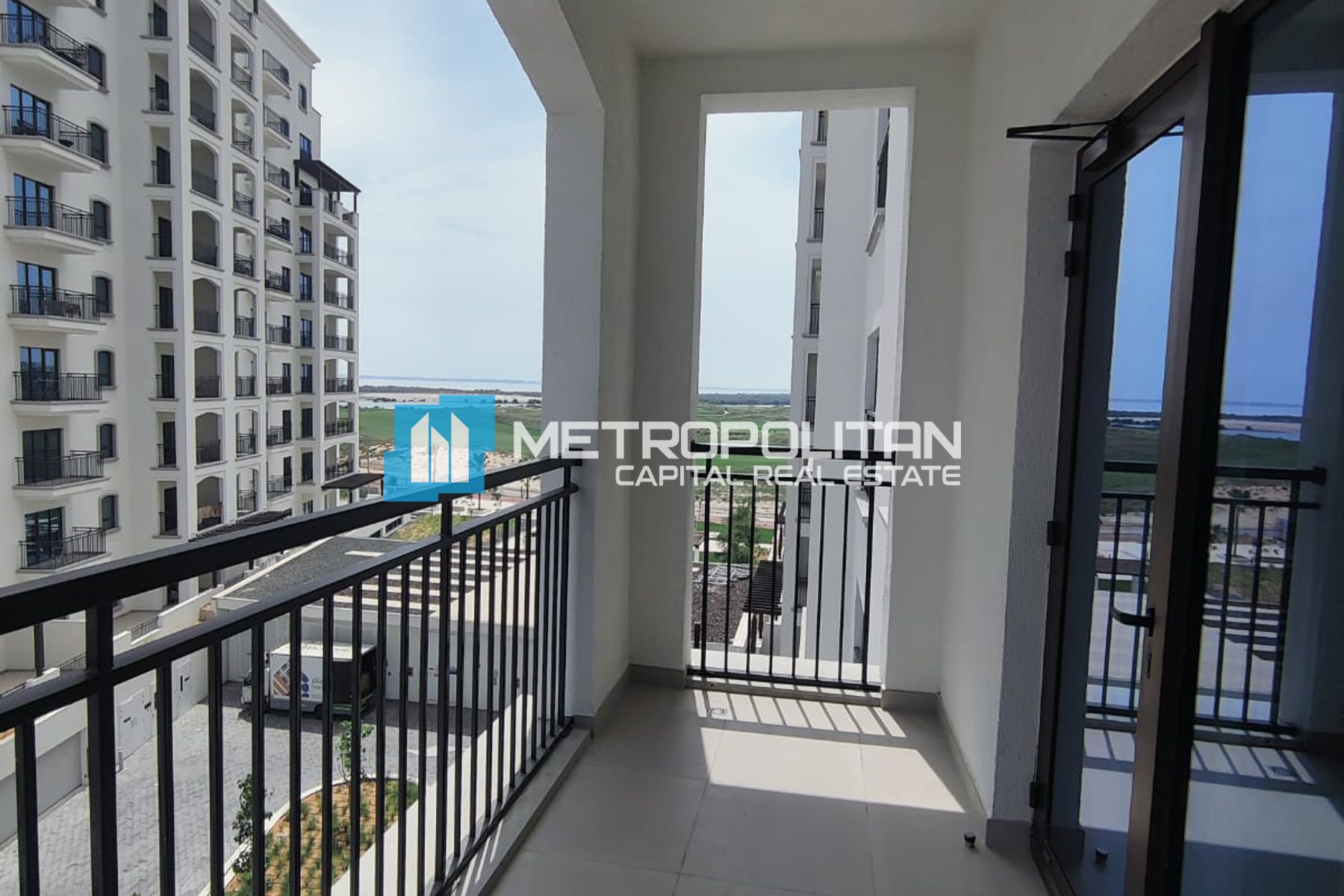 Снять квартиру в Views B, Yas Island - MCR-8228
