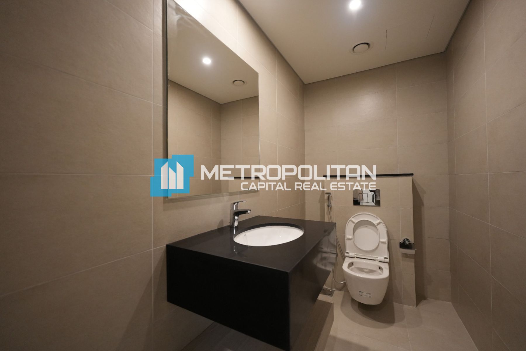 6 BR Branded New | Prime Location | Corner Unit
