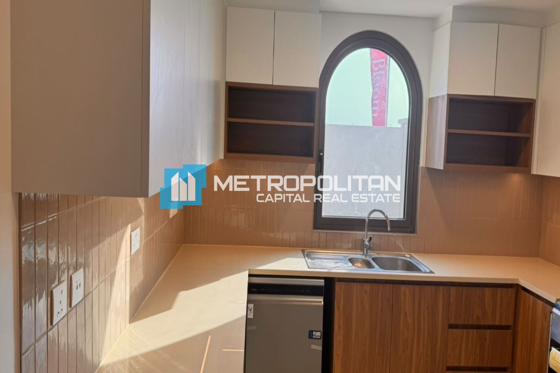 3 BR w/ Maids | Single Row Middle | Prime Location