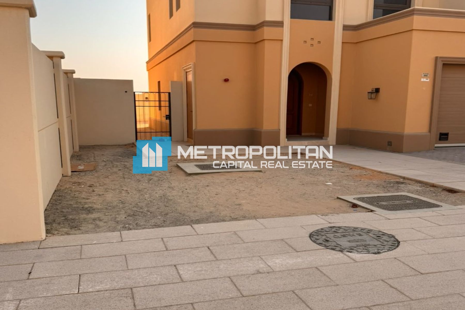 3 BR w/ Maids | Single Row Middle | Prime Location
