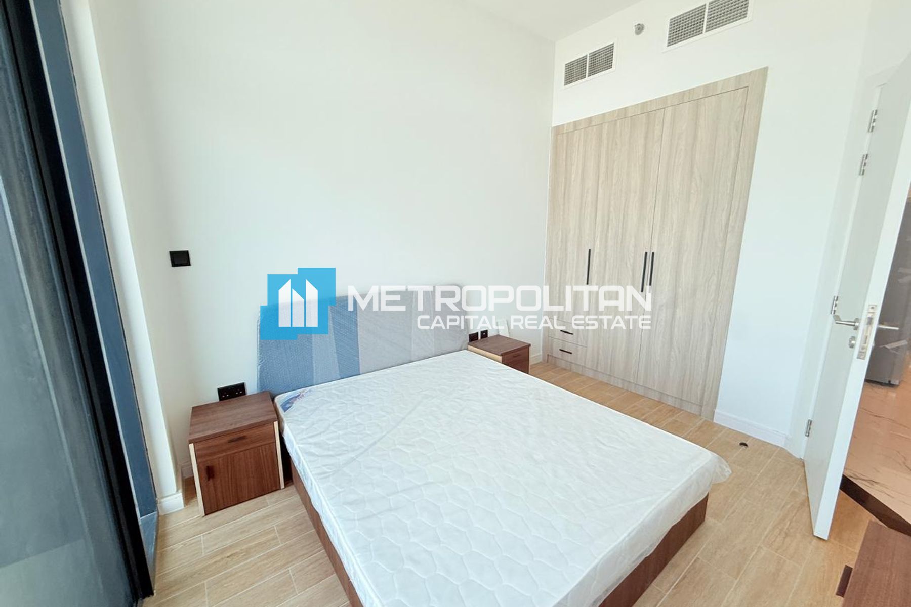 1BR Apartment for Rent in The Gate, Masdar City - MCR-8244