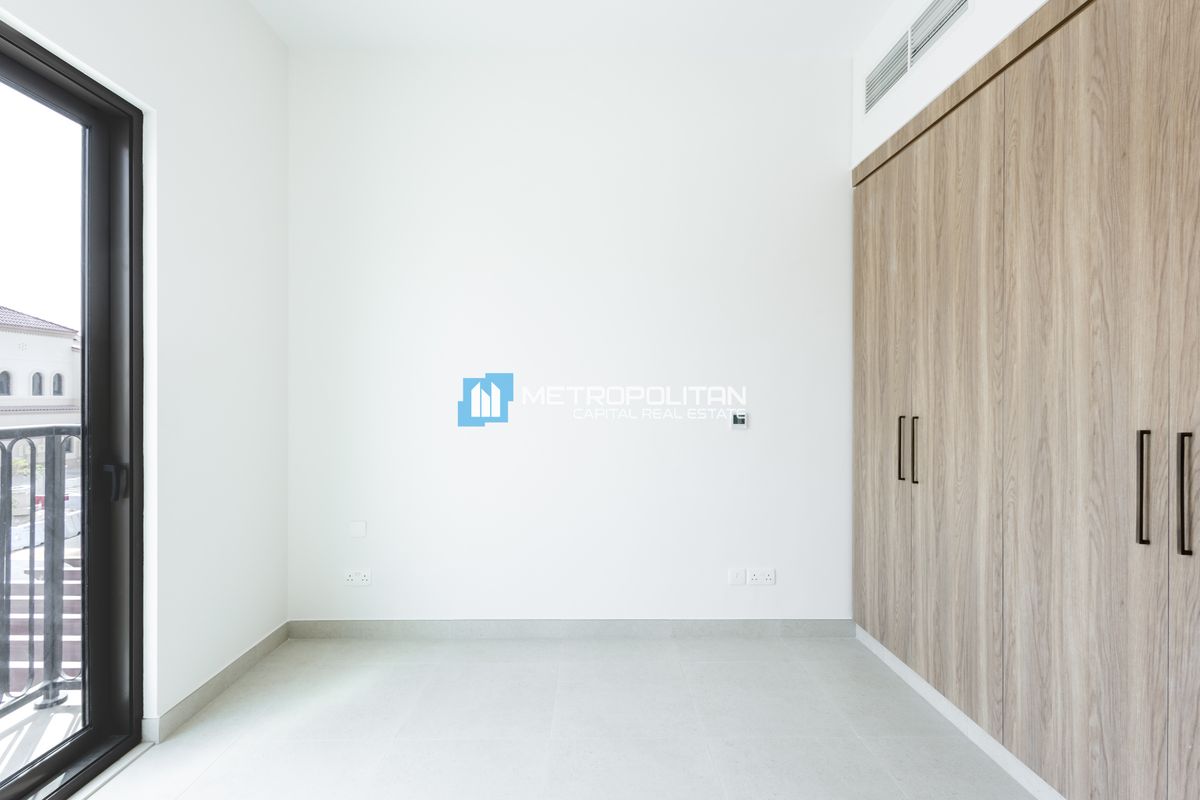 Corner Unit | 3BR w/ Maids | Next to the Park